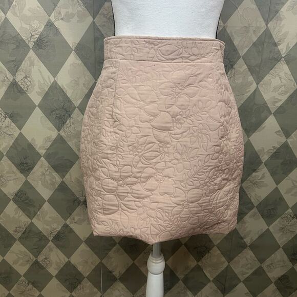 En Saison Journee Mini Skirt in Peony with Pockets and Front Zipper - Picture 5 of 8